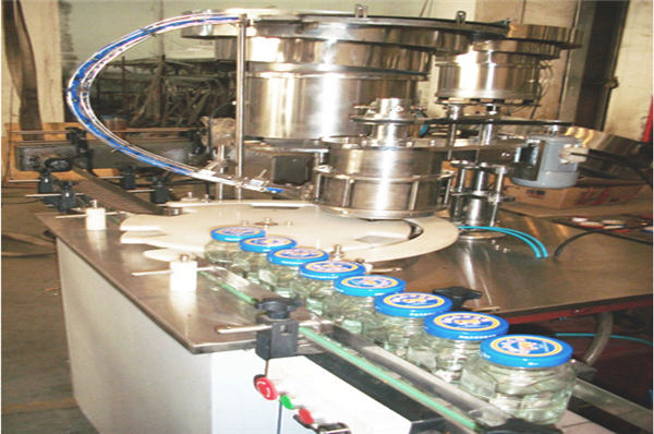 50-500ml hunajan täyttölinjaa, hunajapullotuslaitetta, hunajapurkki pakkauskonetta