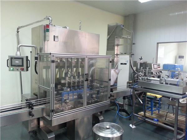 Täysin automaattinen voiteluaineen täyttö kone